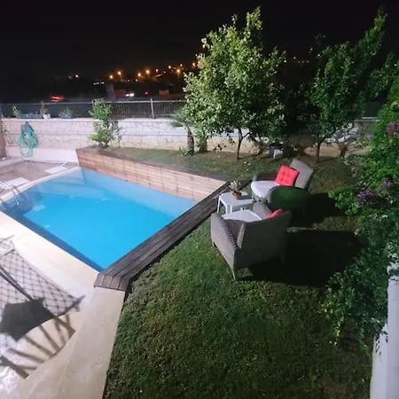 Center With Pool Leylacanhouse * Çeşme